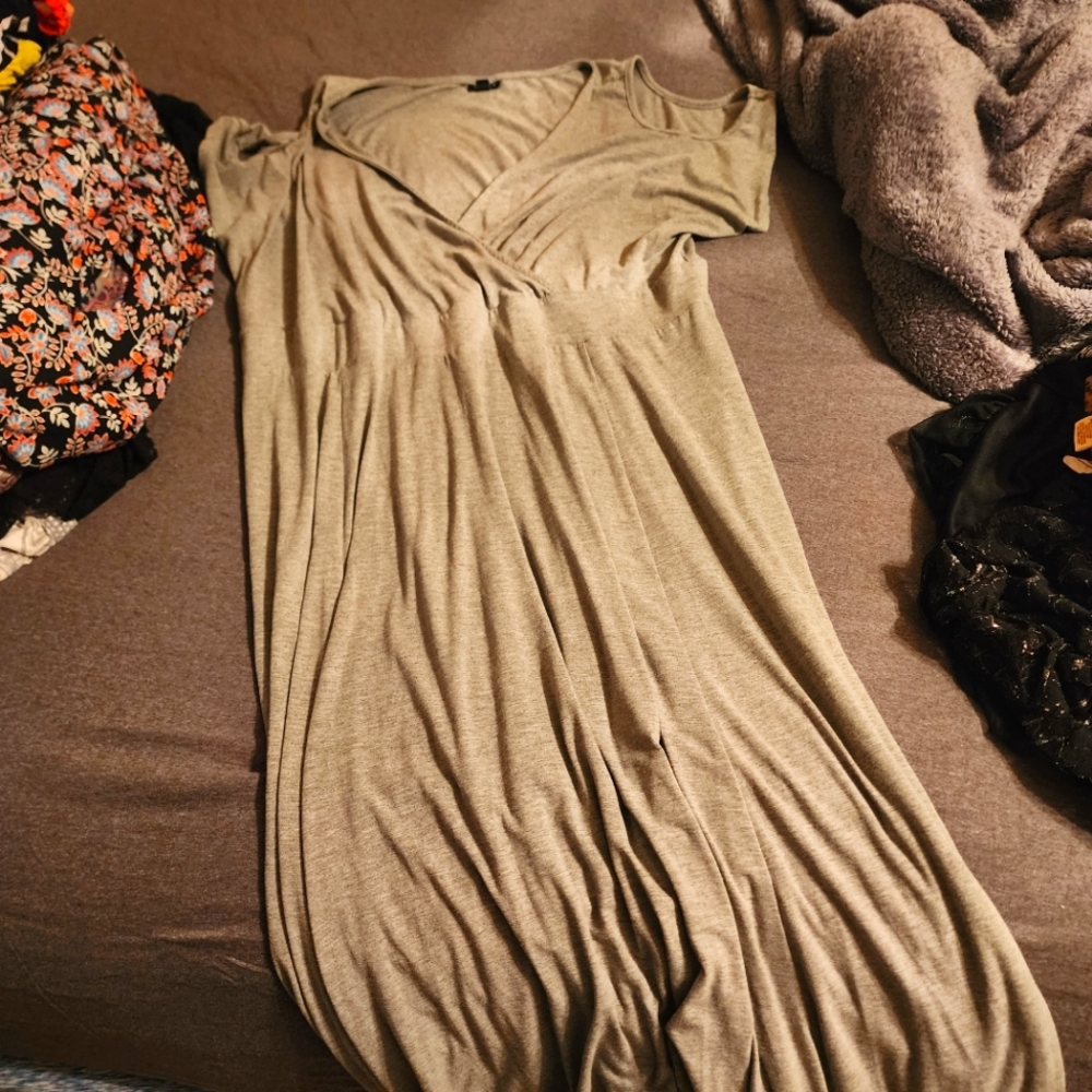 Torrid gray dress cold shoulder